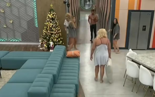 Petrona caminó sonámbula por toda la casa de Gran Hermano y asustó a sus compañeros