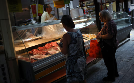 Aunque los precios de alimentos vienen en alza, estiman que la inflación de enero será menor al 2,7% de diciembre