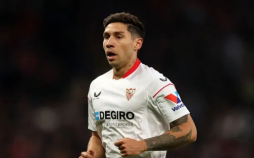 Gonzalo Montiel fue al banco de suplentes en Sevilla: ¿guiño para River?