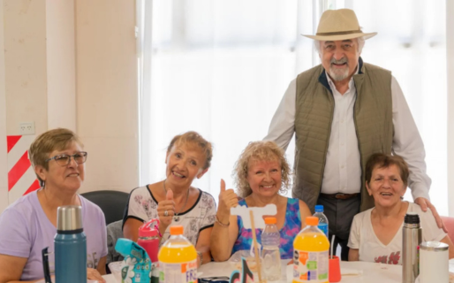 Othar visitó la Colonia de Adultos Mayores en Saavedra