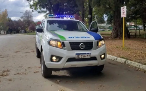 Un policía usó el patrullero para secuestrar a su ex