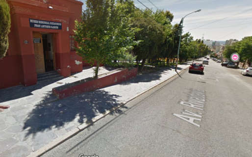 Una mujer grabó a un sujeto masturbándose en plena Rivadavia