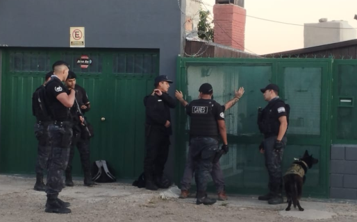 Iba armado con una pistola en el colectivo