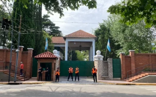 Olivos: Un adolescente saltó un muro e ingresó a la residencia presidencial