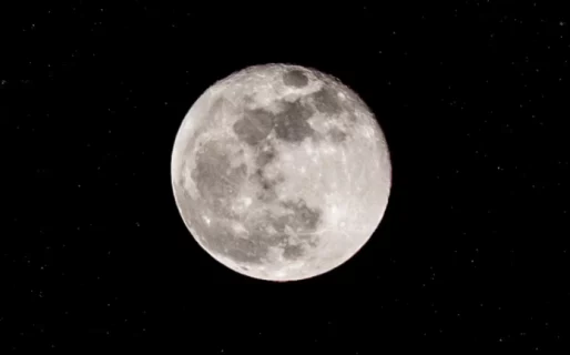 Luna de Nieve 2025 en la Argentina: cuándo es y cómo ver el fenómeno astronómico