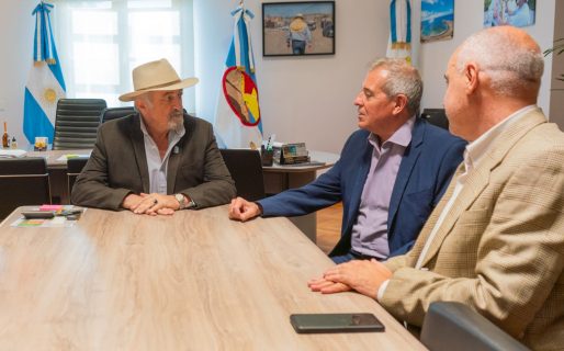 Othar y el ministro de Educación analizaron los avances de obras en las escuelas