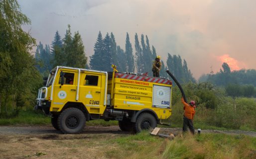 Gracias al esfuerzo de brigadistas y colaboradores, uno de los incendios está contenido en cuatro sectores