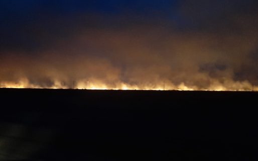 Cortaron la Ruta 3 por un incendio de grandes dimensiones