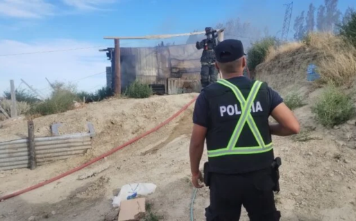 Se prendió fuego una casa en el barrio Máximo Abasolo