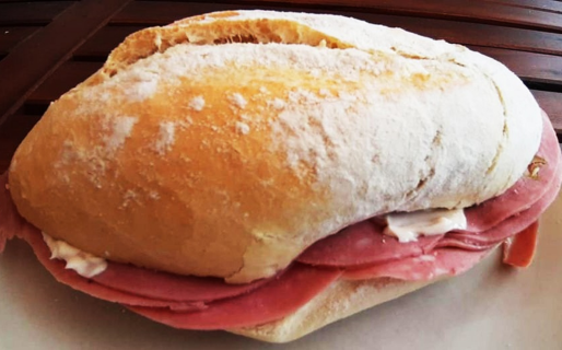 Un niño de 8 años murió atragantado con mortadela