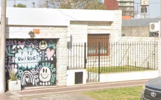 “La seño Puli nos dejó solos”: detuvieron a una docente que dejó encerrados a chicos con autismo