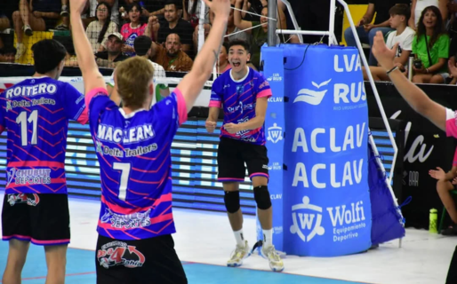 Waiwen Vóley Club celebró su primera victoria en casa