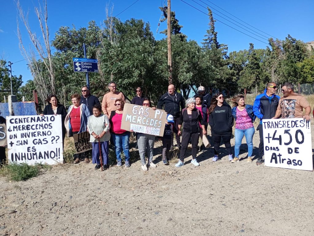 Vecinos del barrio Centenario reclaman obras de gas inconclusas | El ...