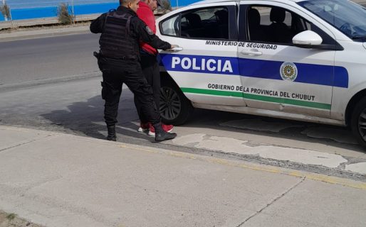 Afirmaron ser serenos de una obra para robar elementos del lugar