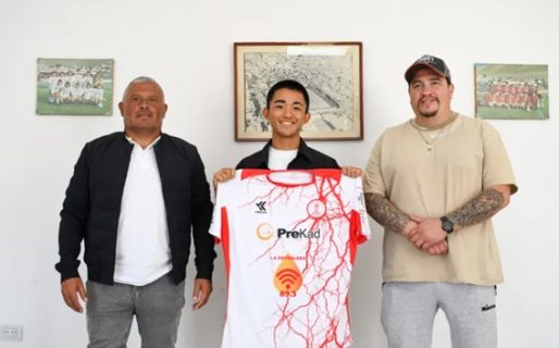 Huracán presenta a Taku Kemuyama, el primer jugador japonés del fútbol patagónico