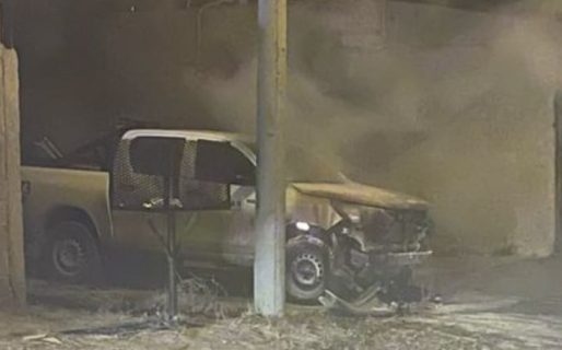 Se incendió un vehículo en B° Los Bretes y presumen que fue intencional