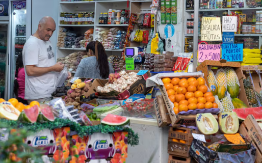 Alimentos y prepagas: cómo quedaron los precios tras la salida del cepo y los movimientos del dólar