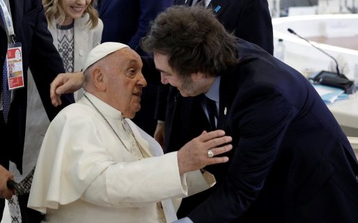 Milei suspendió su agenda por la muerte de Francisco y evalúa viajar al Vaticano para asistir al funeral