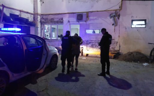 Violento episodio en barrio Pueyrredón: una pareja fue detenida por agredir a la policía