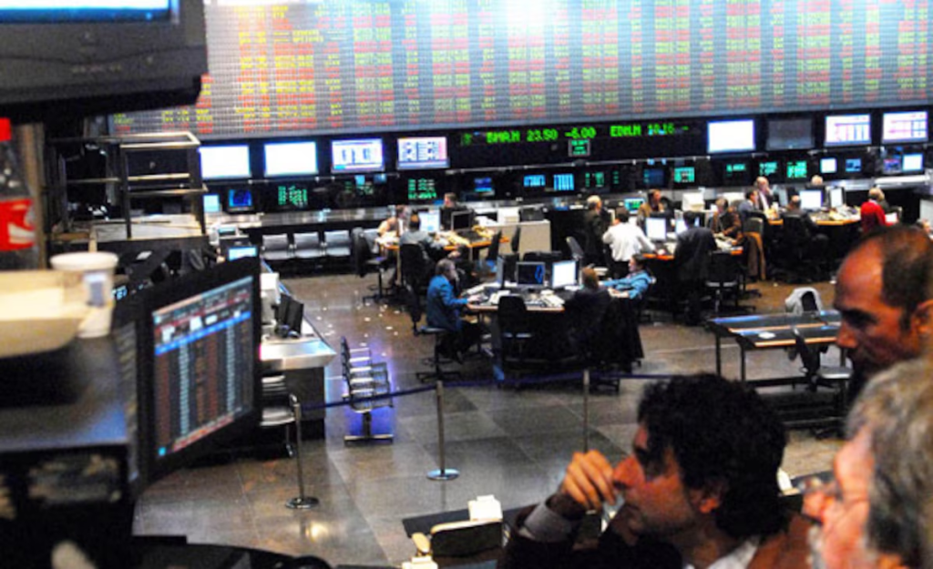 Las acciones argentinas cayeron hasta 12% en Wall Street y el riesgo ...