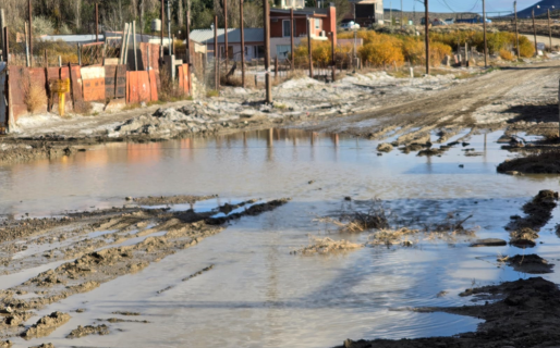 Inundaciones en Los 3 Pinos por desborde del arroyo La Quinta
