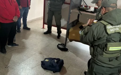Un pasajero fue detenido con 2 kilos de cocaína entre sus pertenencias