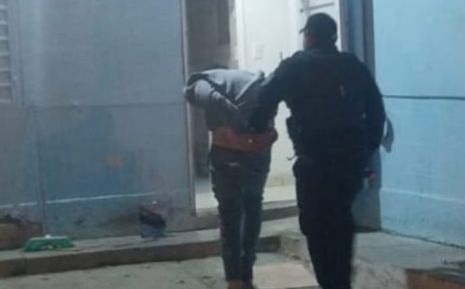 Un hombre amenazó con incendiar casas y matar a sus vecinos en el barrio 30 de octubre