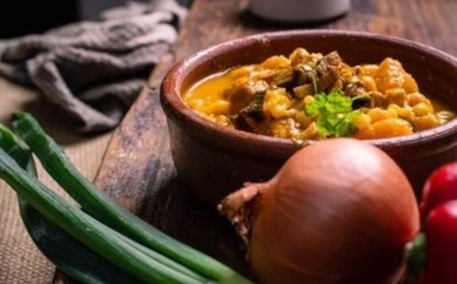 Pies en el Barrio celebra el 25 de mayo con locro y peña popular en Comipa