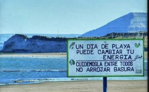 Vecinos se movilizan para cuidar la playa La Compresora