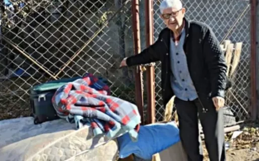 Indignante: un jubilado de 82 años viajó por un tratamiento y su nieto le usurpó la casa