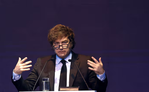 El Gobierno recortó 48.000 puestos de trabajo en 17 meses de gestión y redujo un 10% el empleo público