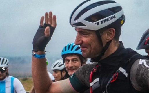 Scaloni participó de una carrera de mountain bike en Córdoba y tuvo un gran gesto antes de la largada