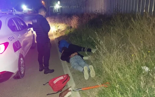 Quisieron robar en una empresa y tras una persecución fueron detenidos