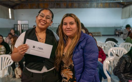 Entregaron aportes del FAEM para 76 escuelas de Comodoro