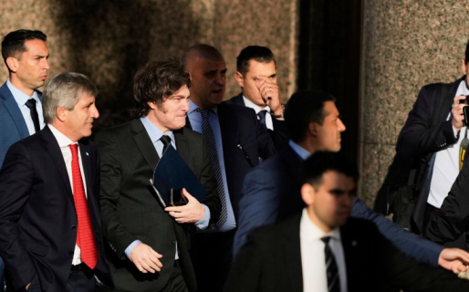 En el primer mes sin cepo, crecieron los gastos en dólares y se fortalecieron las inversiones en pesos