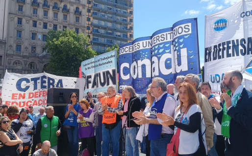 El Gobierno eliminó la intervención de la Secretaría de Educación en las paritarias docentes