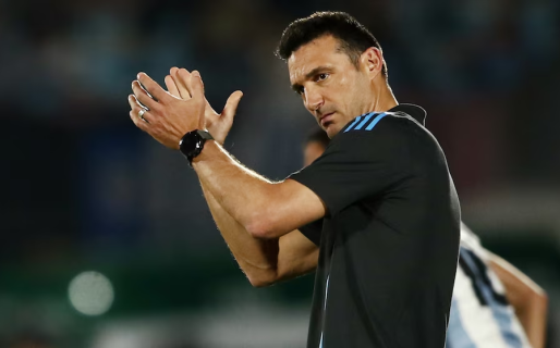 Los tres jugadores del fútbol argentino a los que Scaloni sigue de cerca para convocar a la Selección