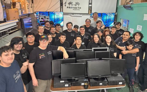Proyecto Puente celebra 16 años en pos de la inclusión digital: «Seguimos avanzando con compromiso y pasión»