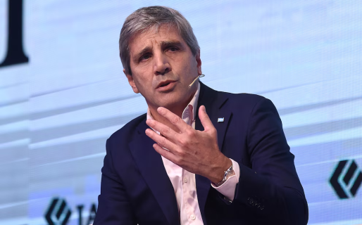 Caputo, antes del IPC de abril: “La inflación va a colapsar y en doce meses va a converger al nivel internacional”