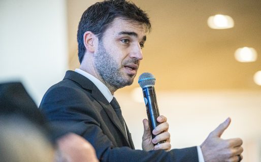 Torres a Petris: “Se cree que está por encima de todo el pueblo”