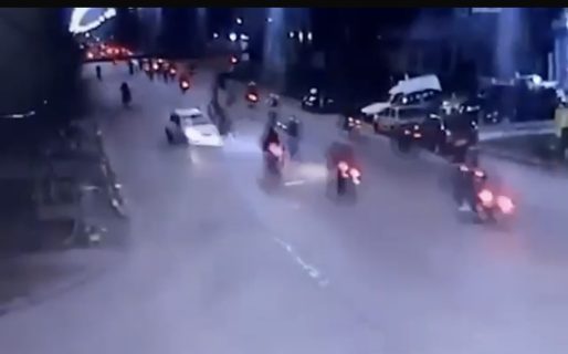 Una caravana de motos cruzó de carril y provocó un choque fatal