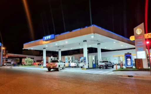 YPF anunció que la nafta será más barata de madrugada: cuándo entra en vigencia