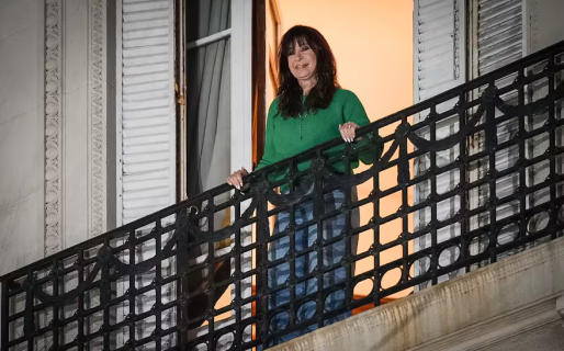 Cristina Kirchner se quejó por el manejo de las visitas que le impuso la Justicia: “Totalmente arbitrario”