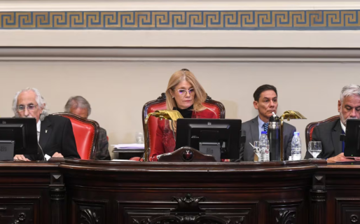 Fuertes críticas tras la media sanción para la reelección indefinida en la Legislatura bonaerense