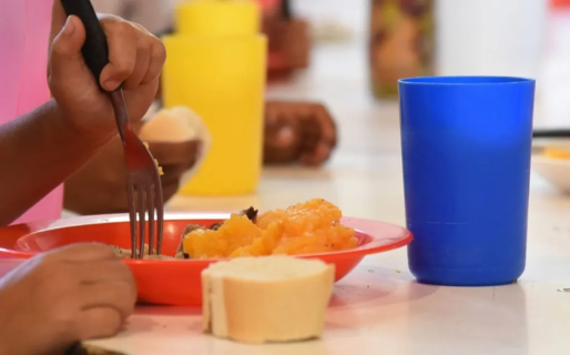 Continúa la colecta solidaria para acompañar a niños y niñas del merendero “Puente de Amor» en KM8