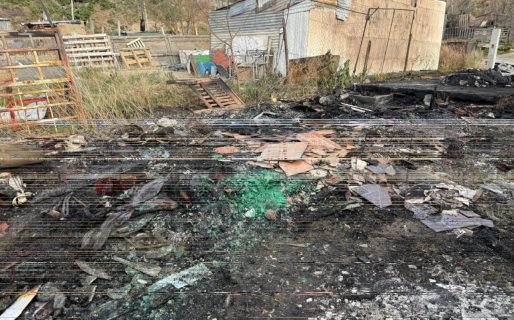 “Carlos ya tiene una pieza, pero necesita frazadas”: piden ayuda para un vecino que perdió todo en un incendio