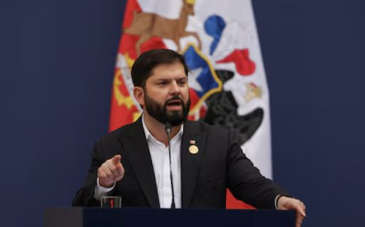 <strong>Chile considera evacuar toda su costa tras la alerta de tsunami activada por el sismo de 8.8 en Rusia</strong>