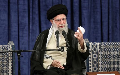 AMIA: Irán criticó a la Argentina por avanzar con un juicio en ausencia y lanzó acusaciones contra Milei