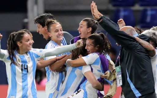 La Selección argentina enfrenta a Perú en busca de la clasificación a semifinales de la Copa América femenina
