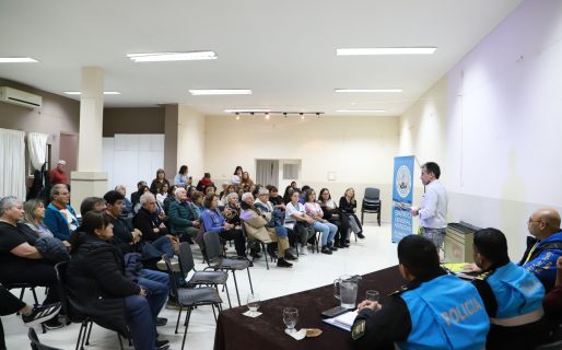 El Municipio e integrantes de la Vecinal de Mosconi dialogaron sobre un plan preventivo de seguridad